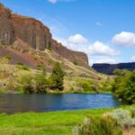 Kayaking Deschutes River near Boardman Oregon